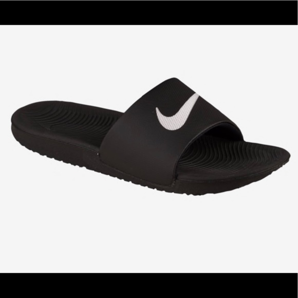 Nike flip flops size 9 Clearance